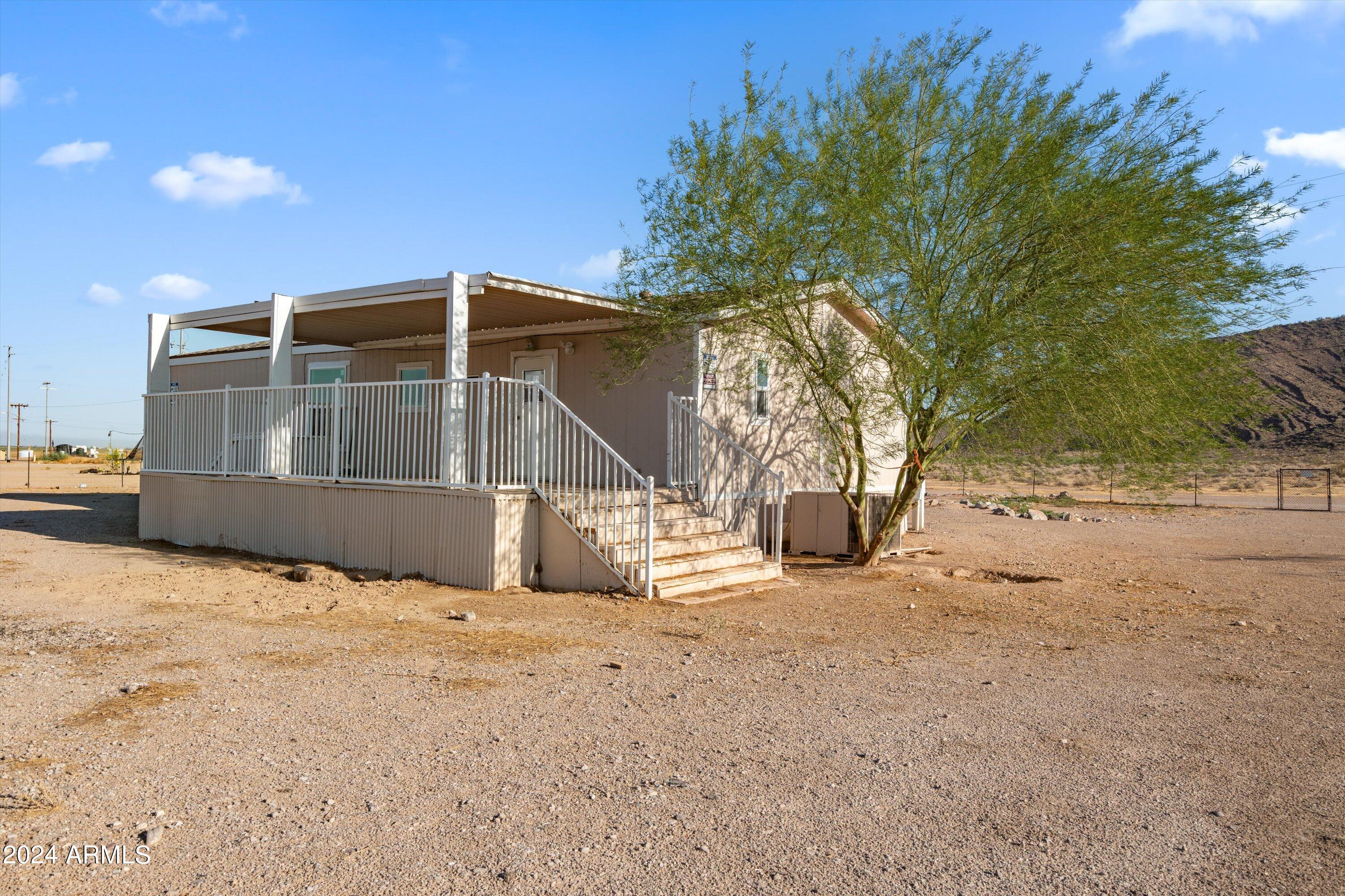 Photo 26 of 37 of 41136 W MCDOWELL Road mobile home