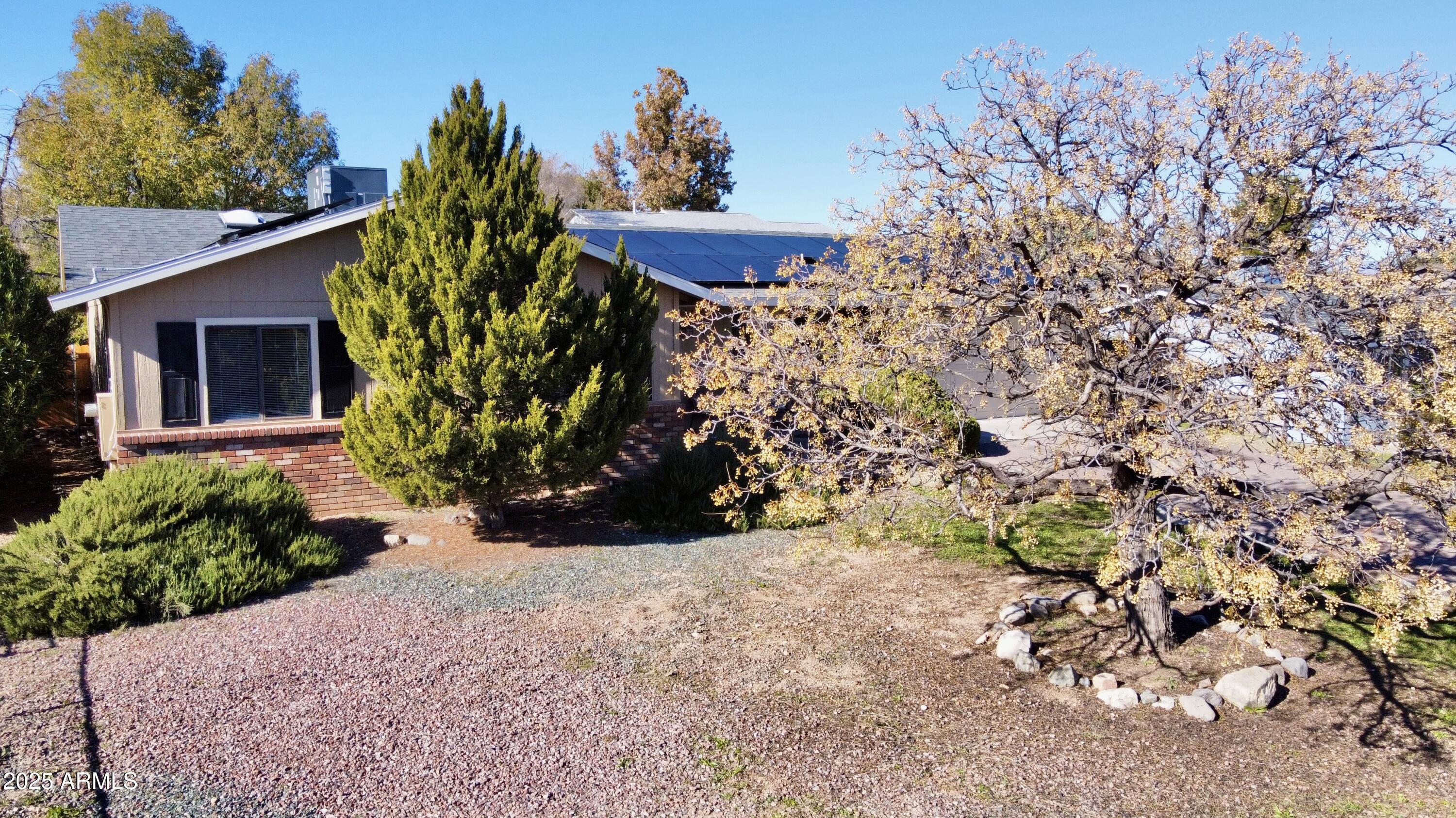 4520 E WESTERN Drive