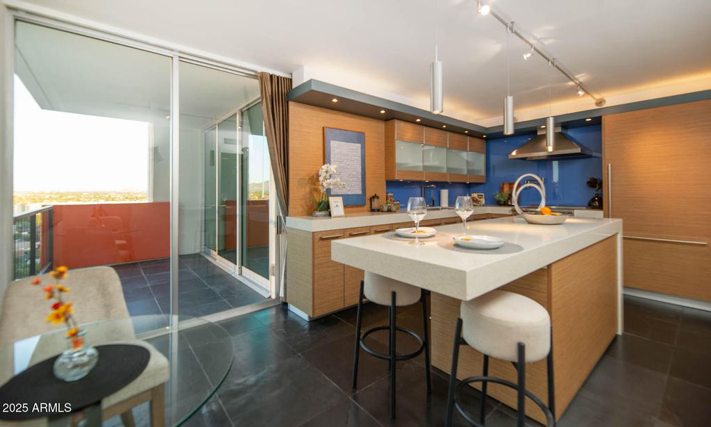 Photo of 2323 N Central Avenue #1401, Phoenix, AZ 85004 (MLS # 6931080)