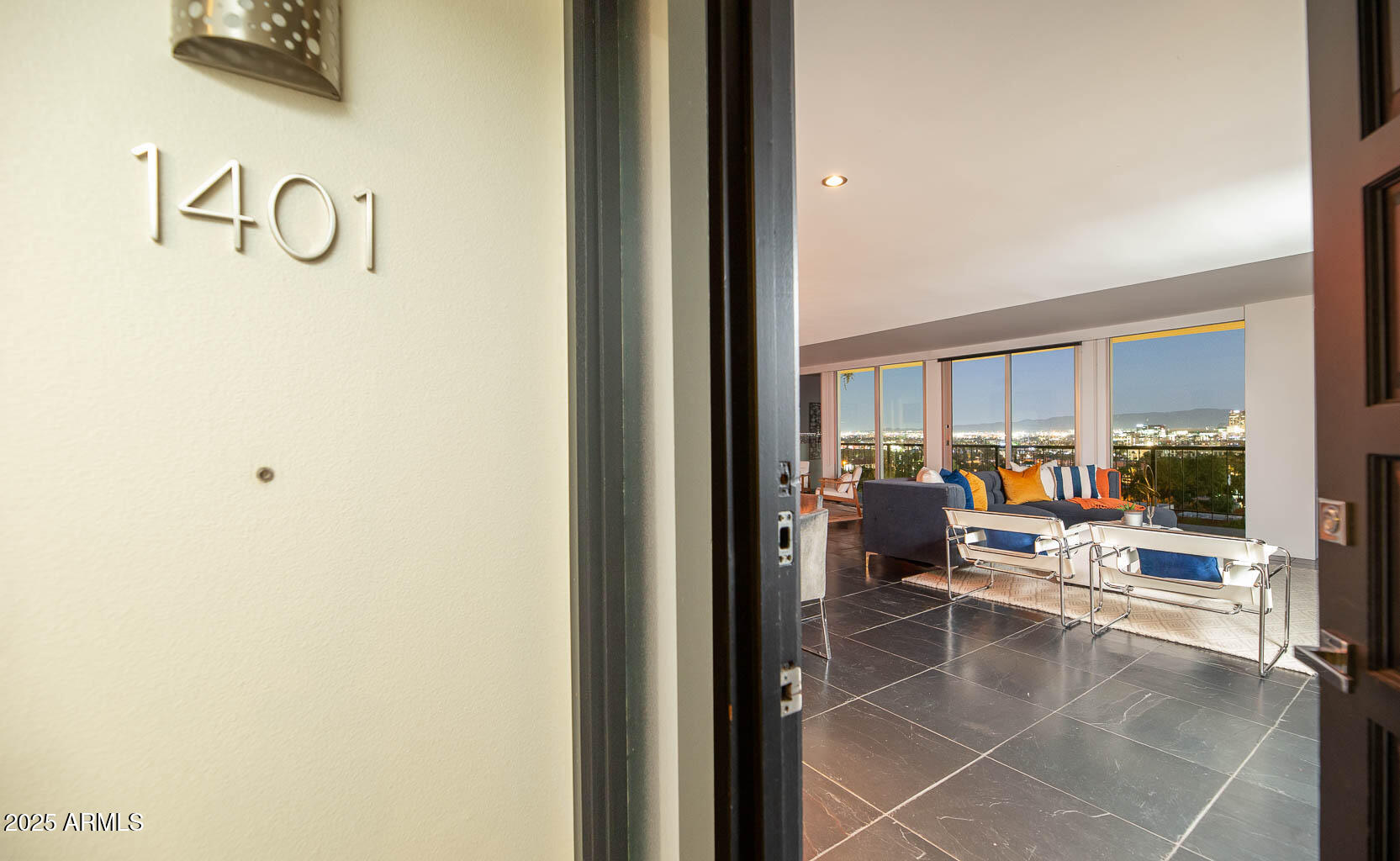 2323 N CENTRAL Avenue 1401