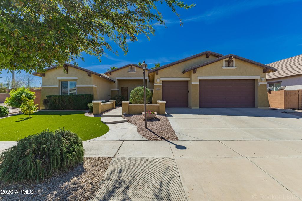 Photo of 2225 E San Carlos Place, Chandler, AZ 85249 (MLS # 7001665)