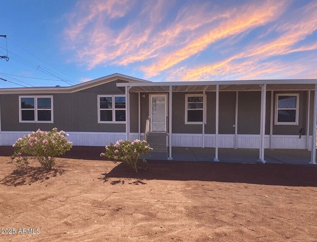 Photo of 902 S Warner Drive, Apache Junction, AZ 85120 (MLS # 6905478)