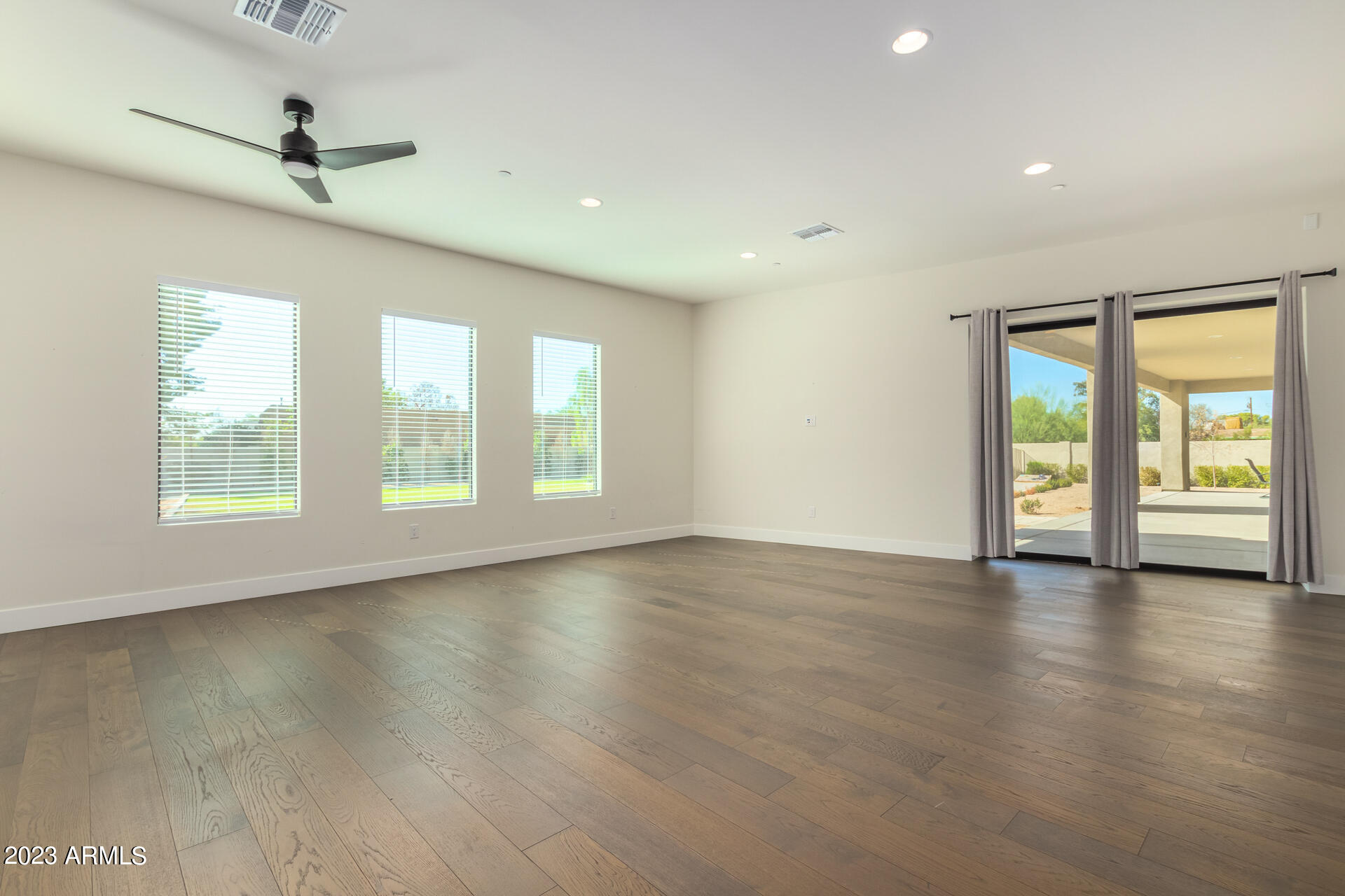 DESERT ESTATES 15 - Residential