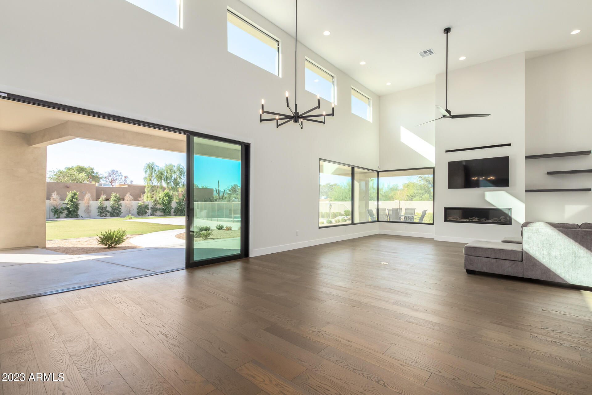 DESERT ESTATES 15 - Residential