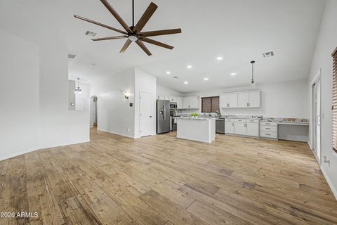 Property photo of 39938 N Vincenza Street, San Tan Valley, AZ 85140