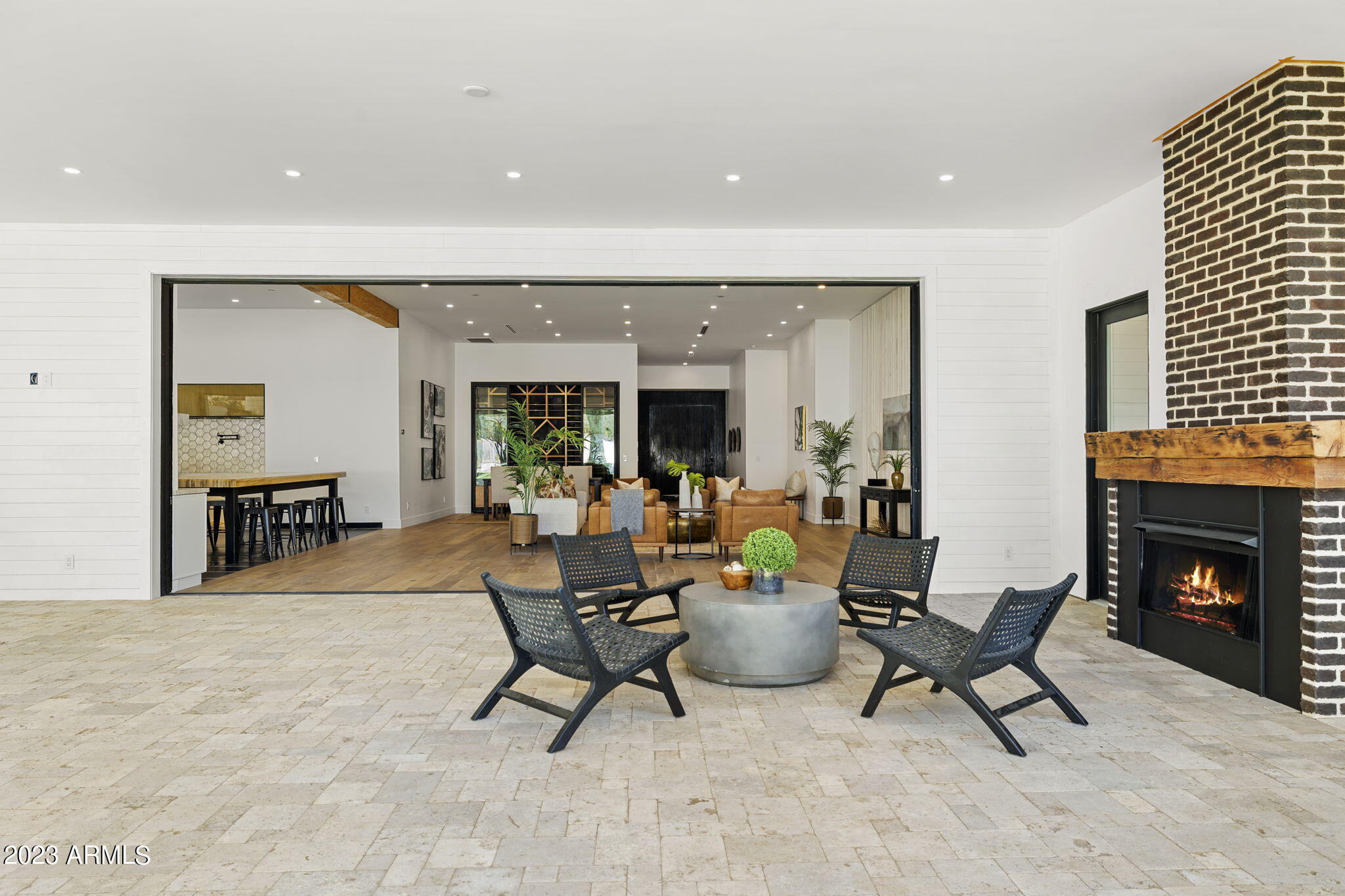 AVANT 1 UNIT 2 - Residential