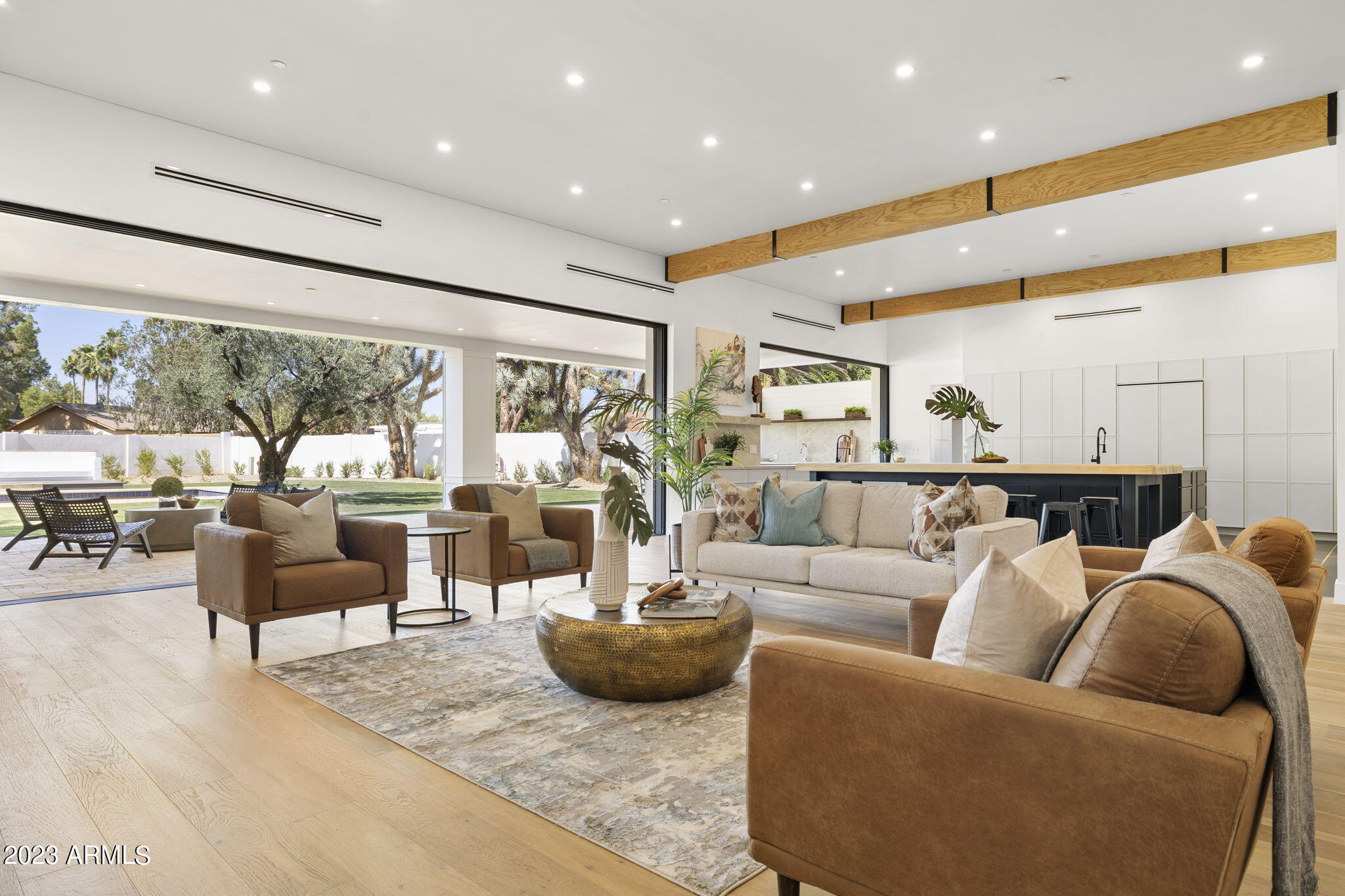 AVANT 1 UNIT 2 - Residential