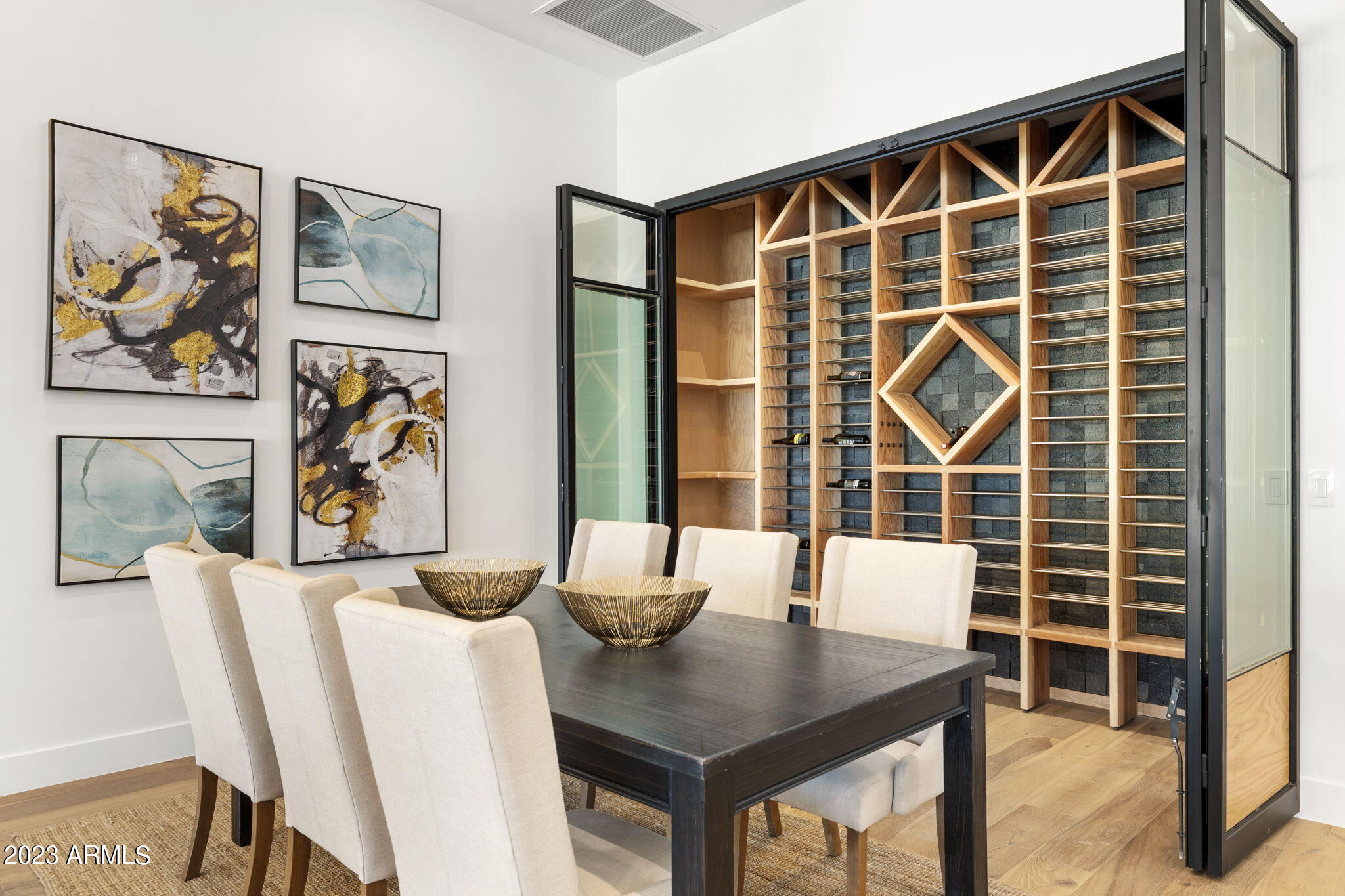 AVANT 1 UNIT 2 - Residential