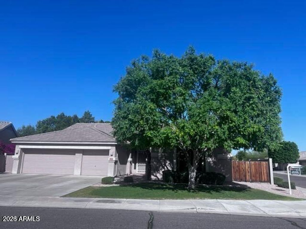 Photo of 25203 N 42nd Avenue N, Phoenix, AZ 85083 (MLS # 7000684)