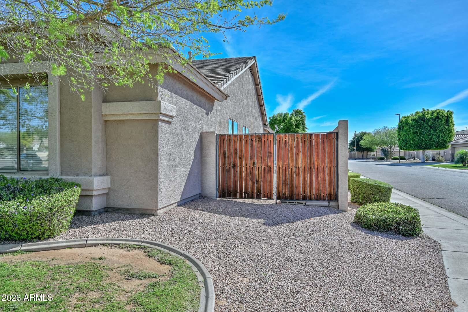 25203 N 42ND Avenue N