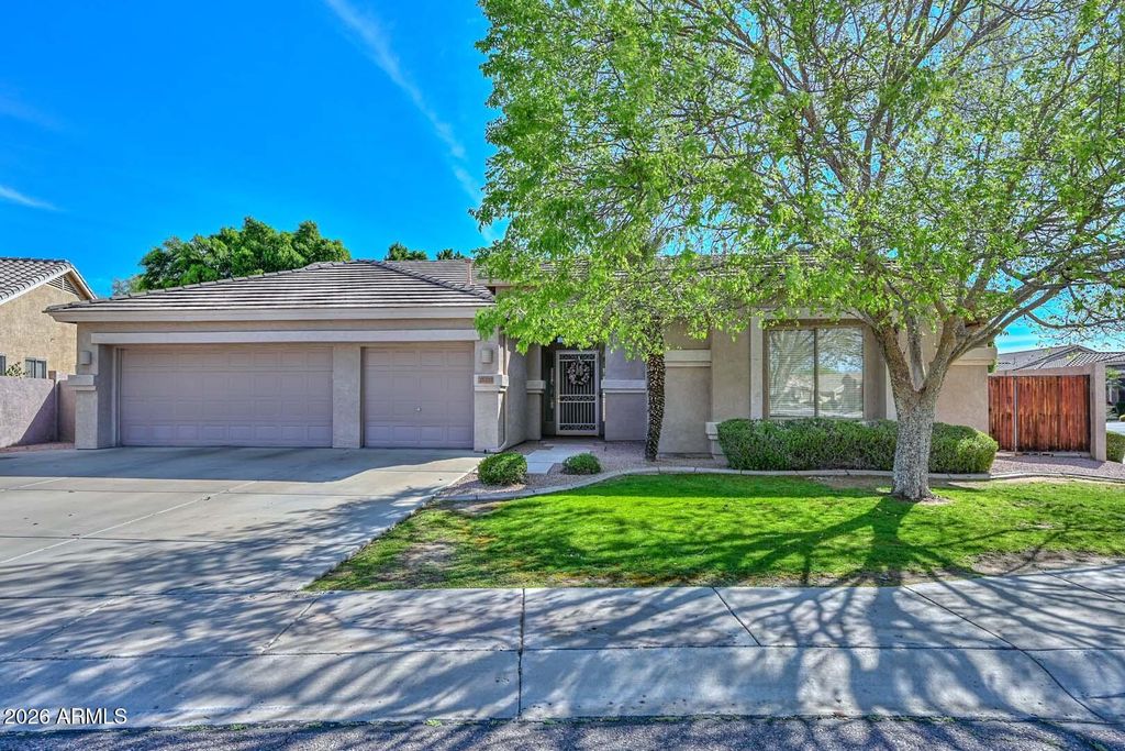 Photo of 25203 N 42nd Avenue N, Phoenix, AZ 85083 (MLS # 7000684)