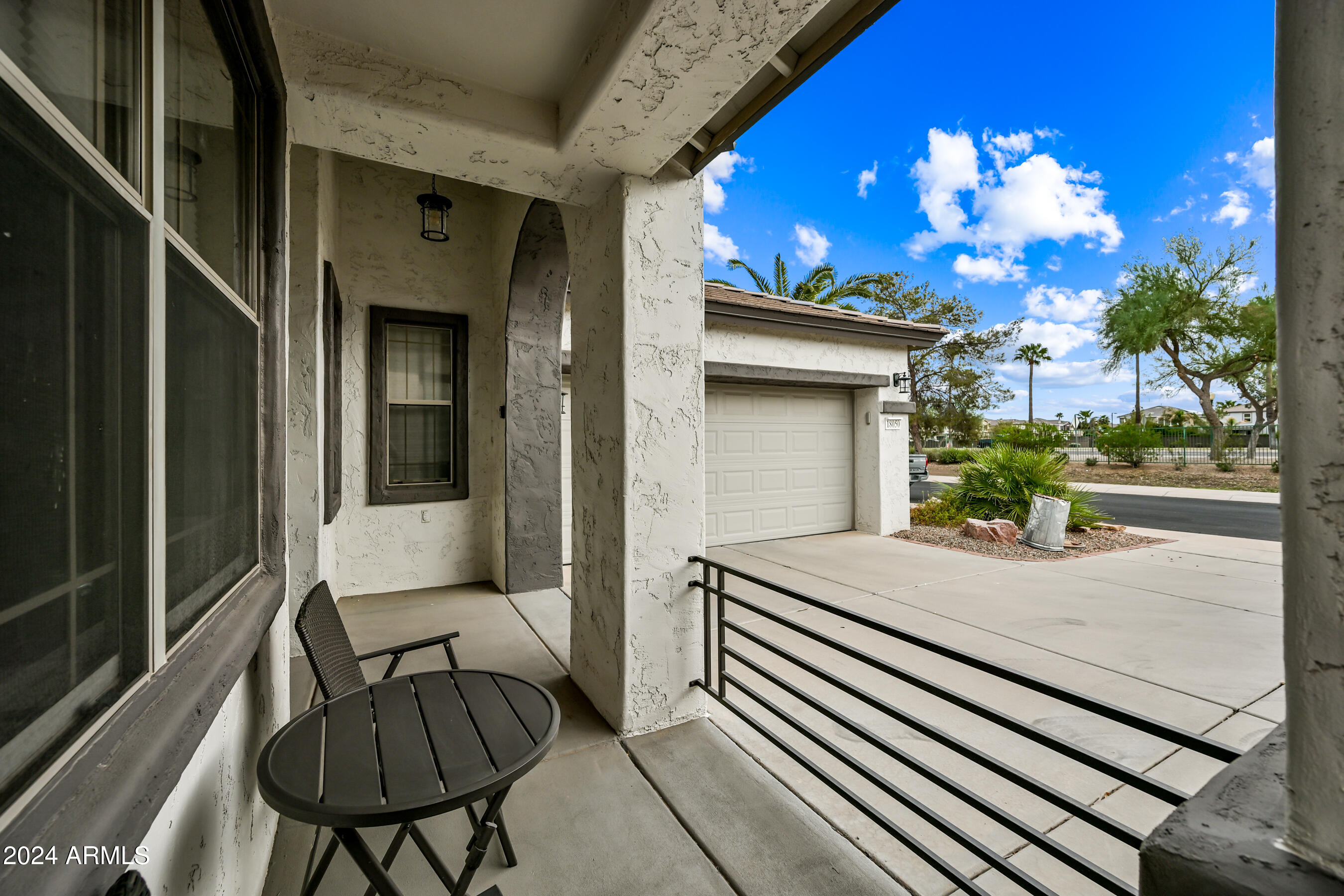 18050 W LEGEND Drive