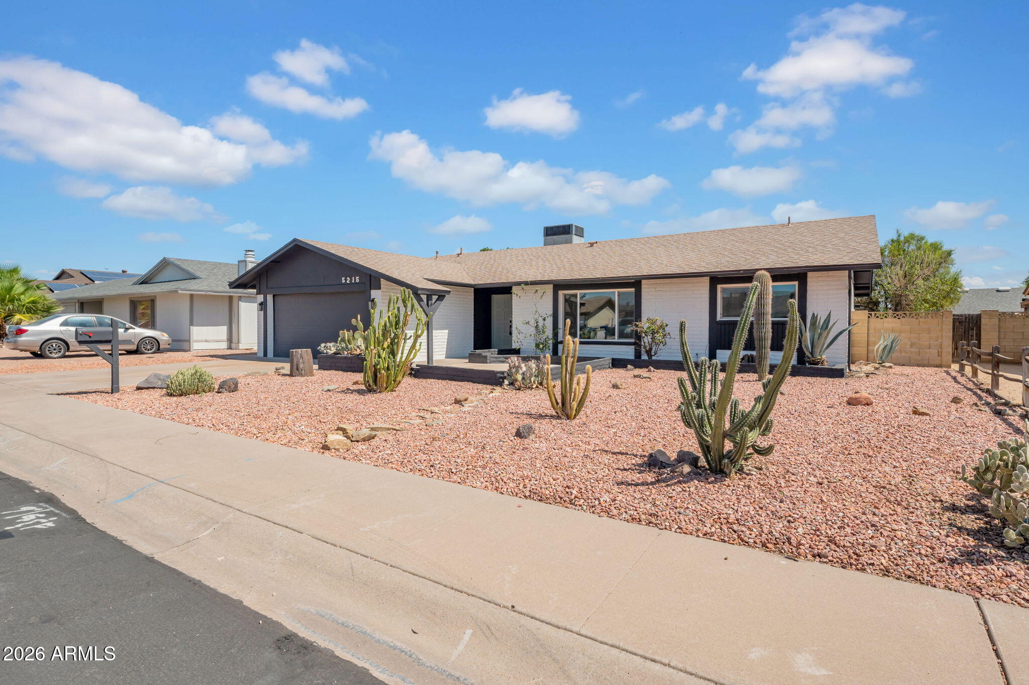 5215 W HEARN Road