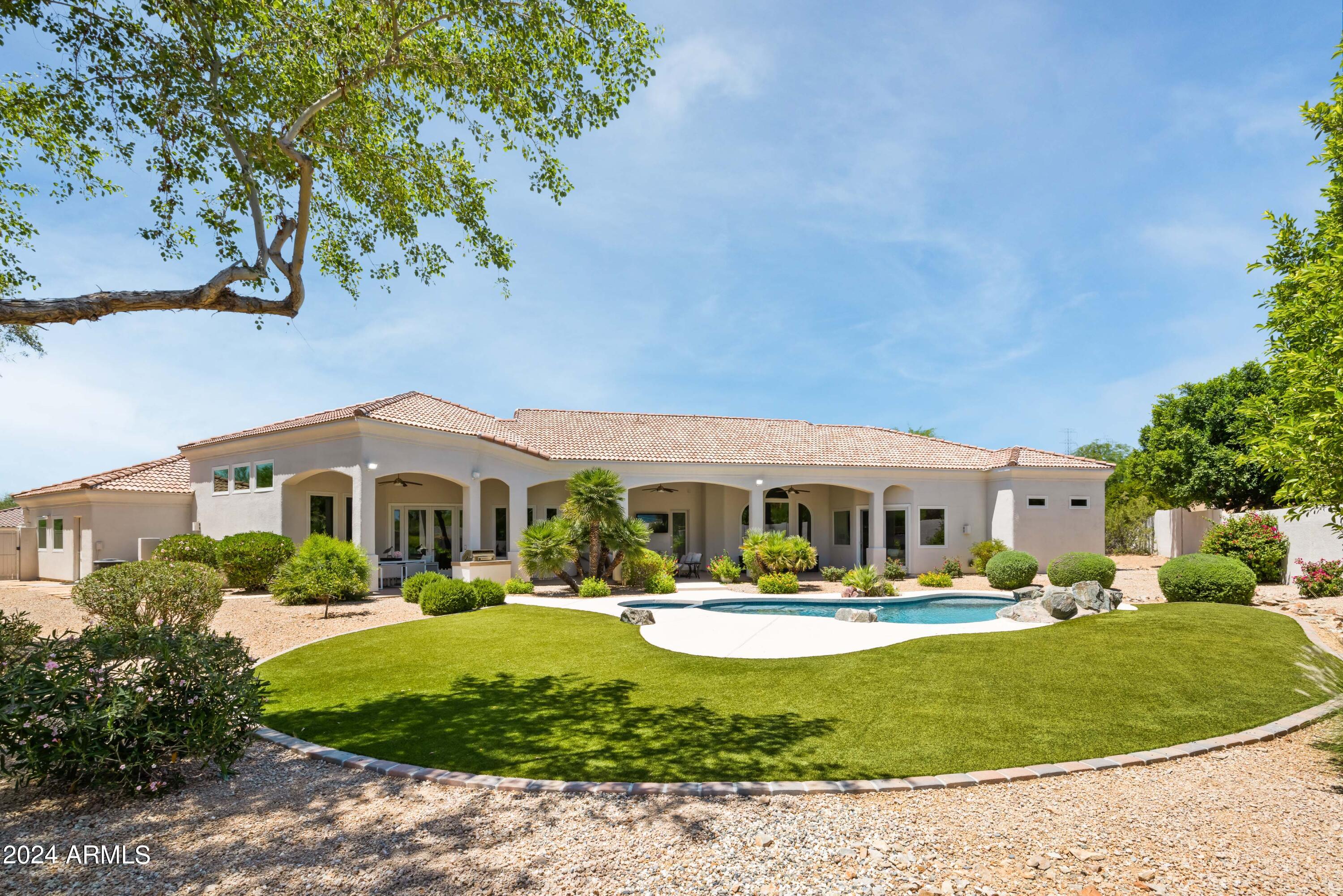 ARROYO VERDE - Residential