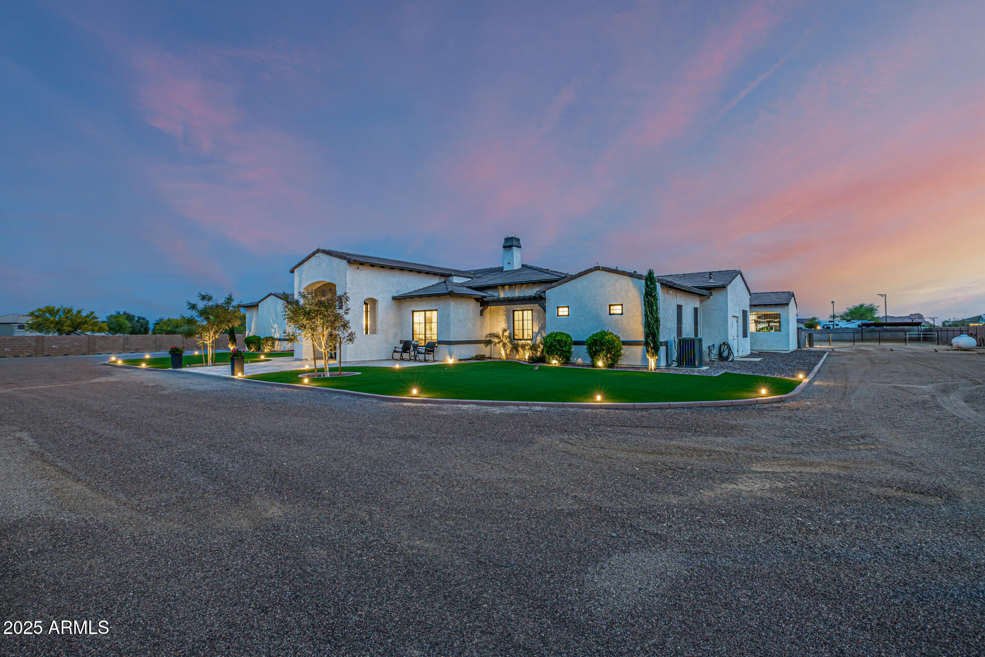 447 W JUDD Road