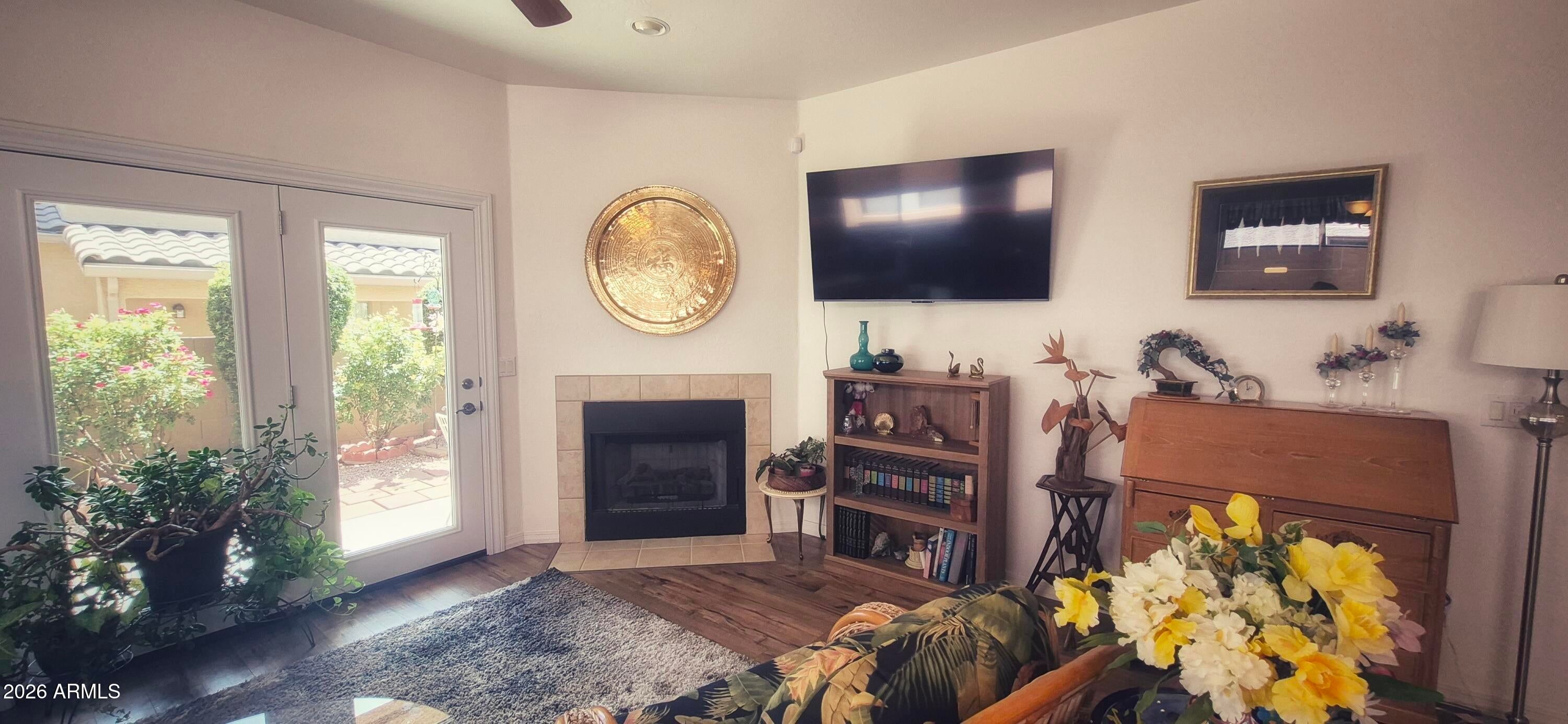 1727 E ARROYO SECO --