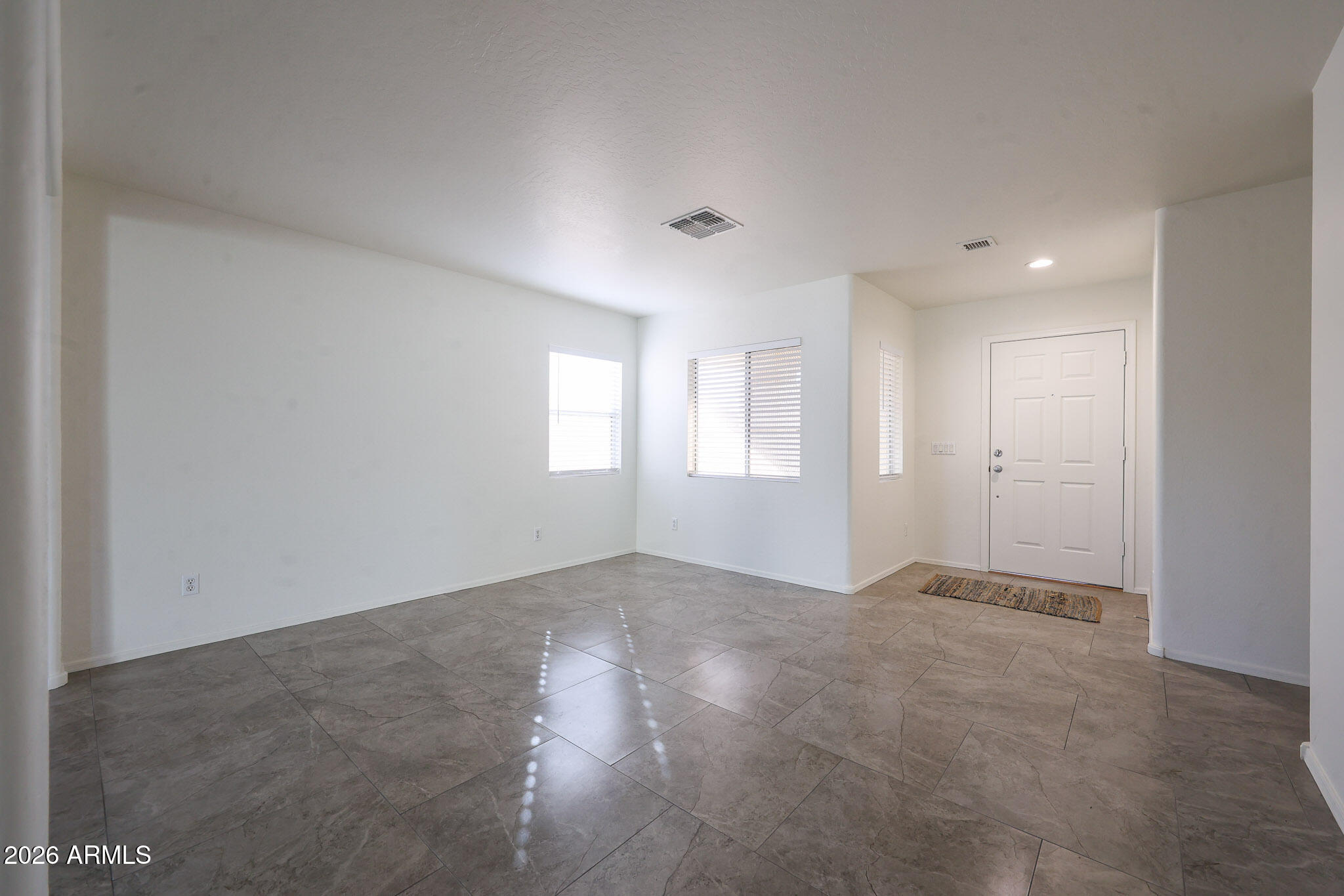 11538 W VOGEL Avenue