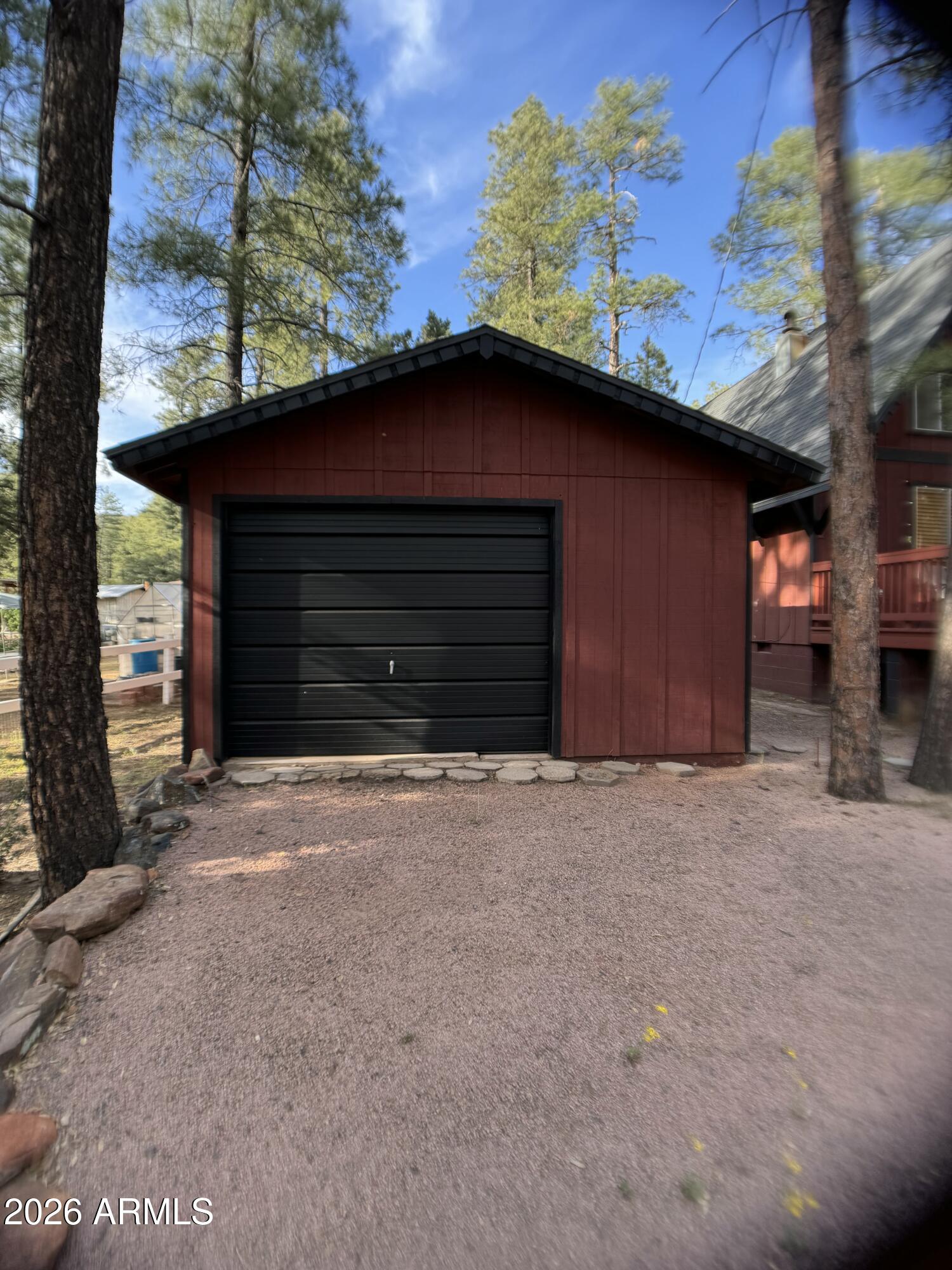 STRAWBERRY VIEW 3 - Residential