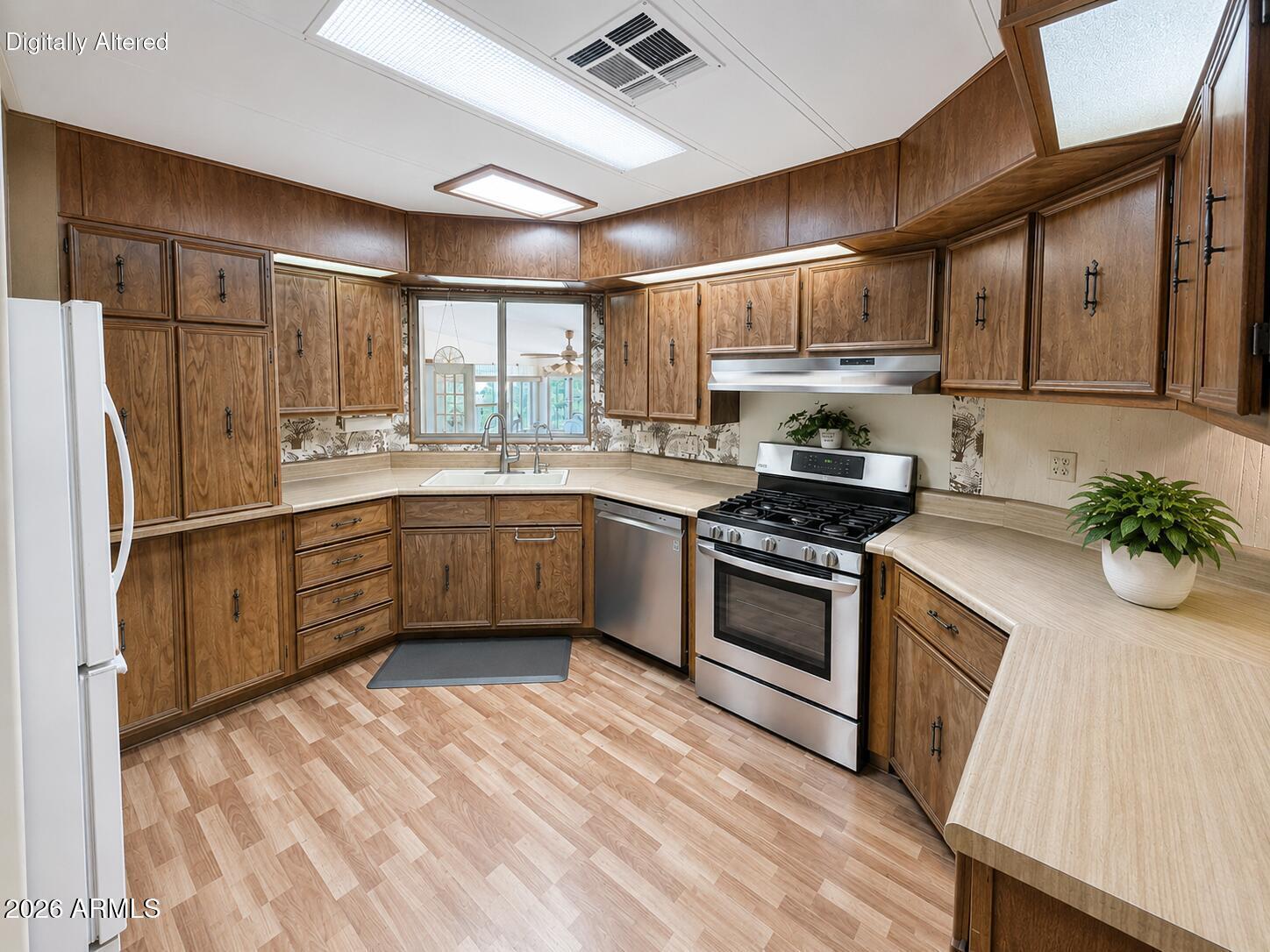 988 TIMBERLAND Road