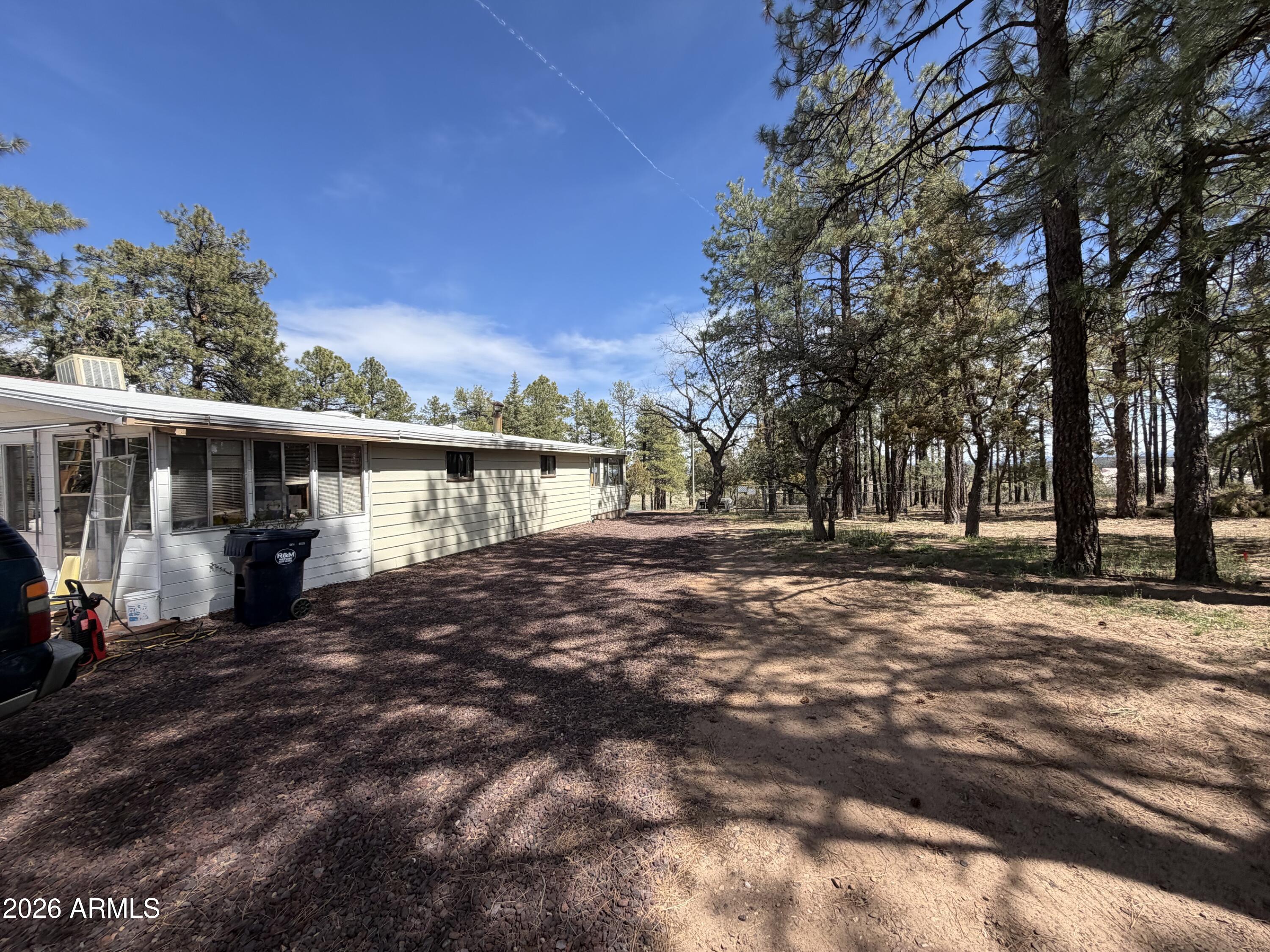 988 TIMBERLAND Road