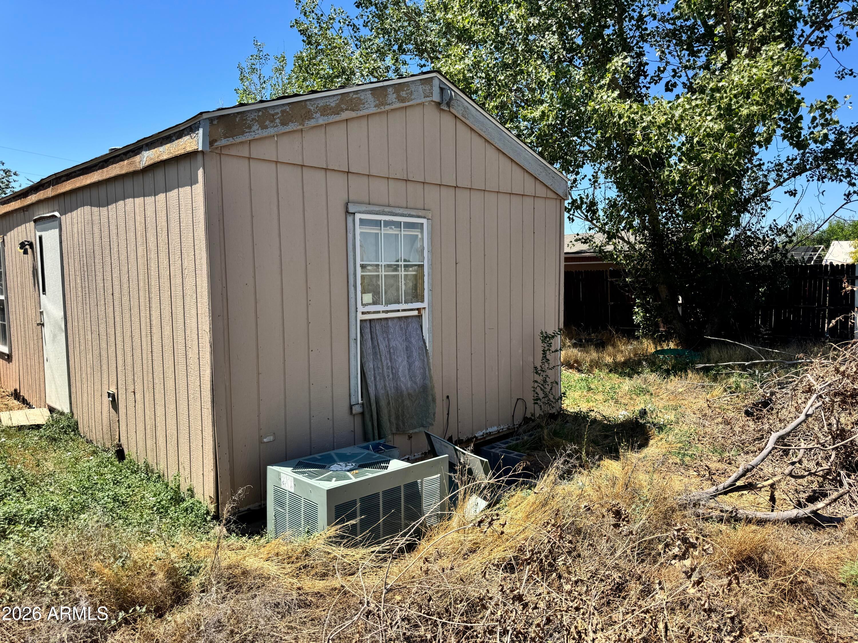 80 W YELLOWSTONE Road