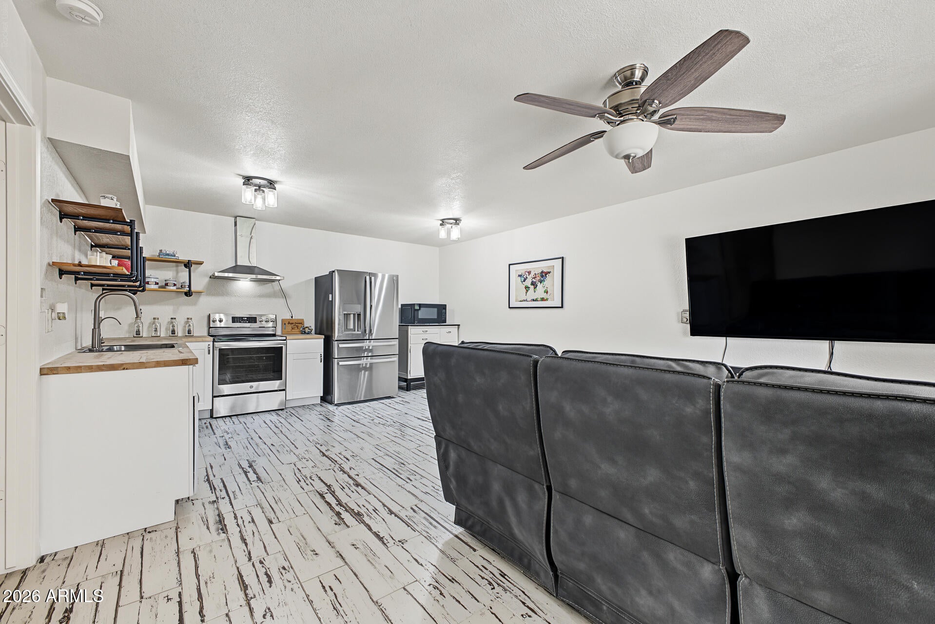 1440 N IDAHO Road 1042