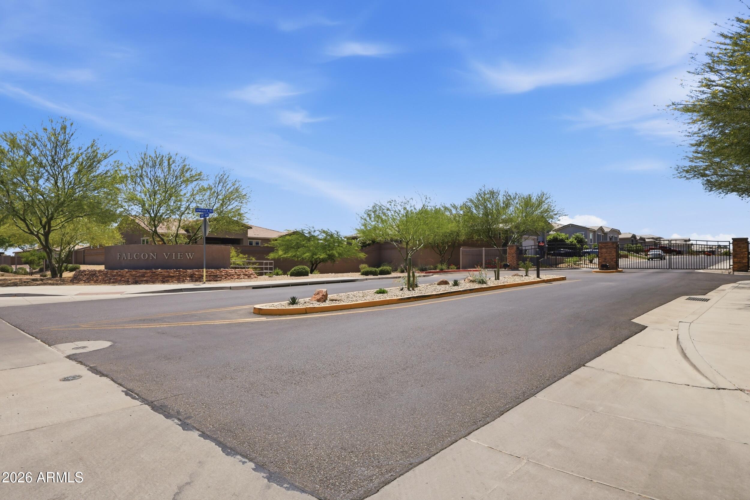 FALCON VIEW - Residential