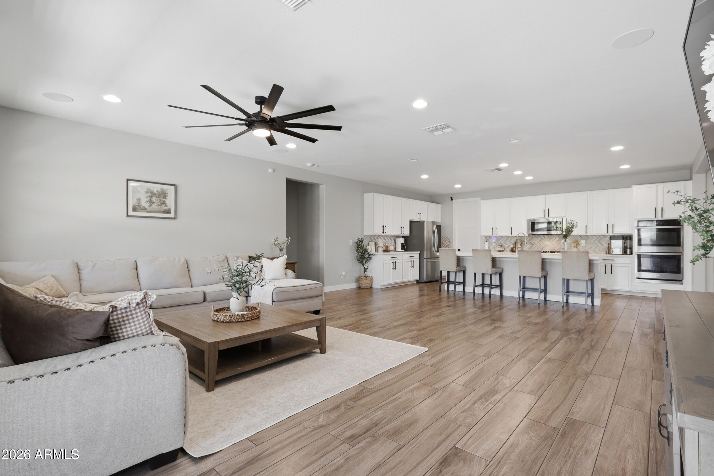 FALCON VIEW - Residential