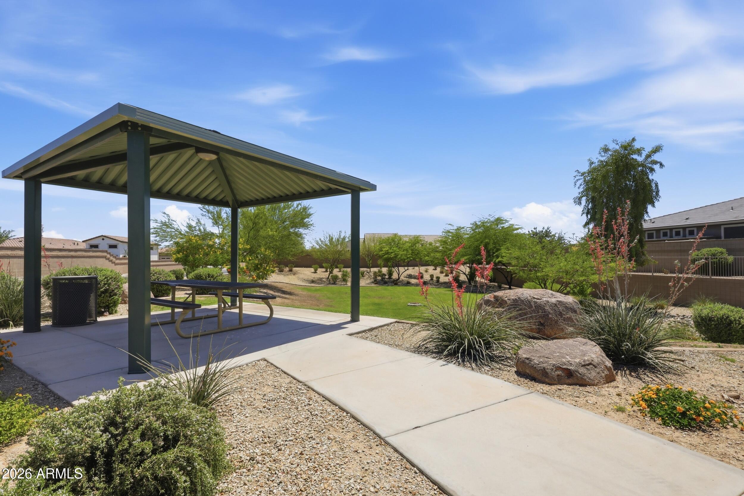 FALCON VIEW - Residential