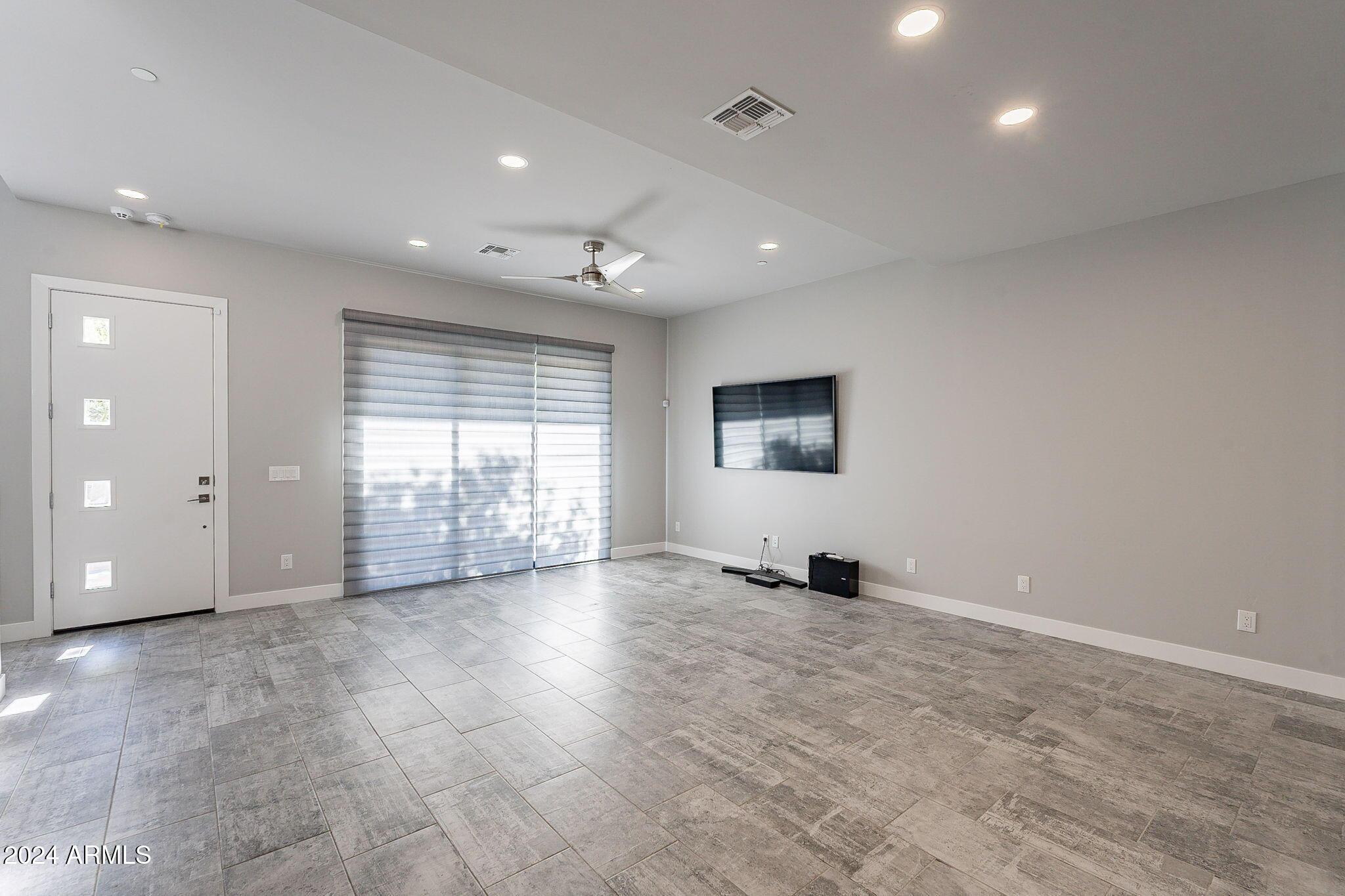 2645 E Osborn Road Unit 3