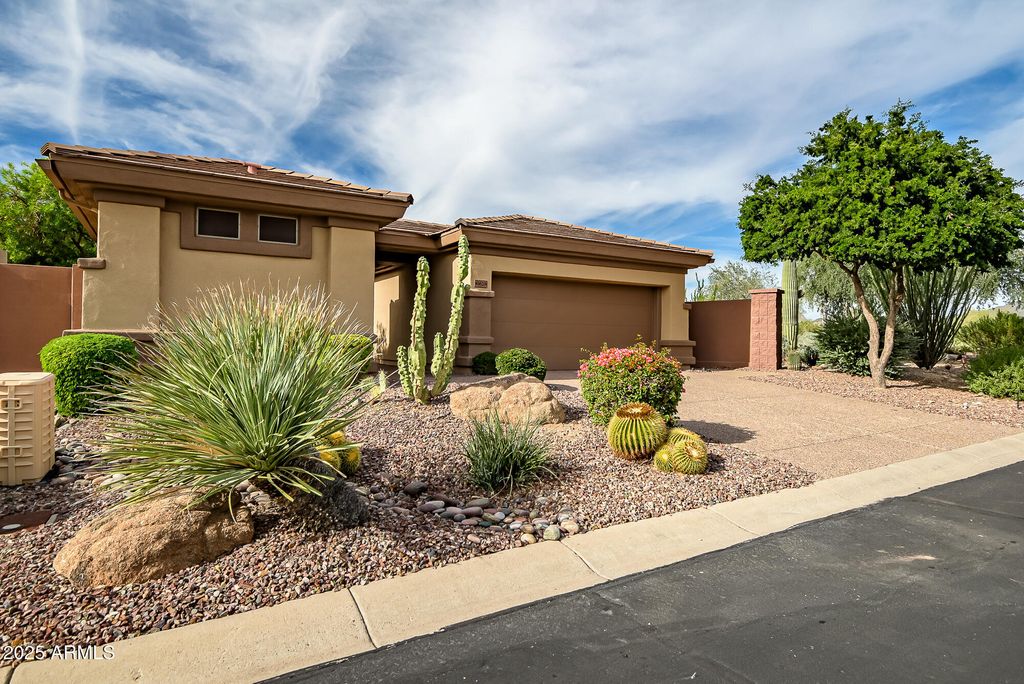 Photo of 41628 N Cedar Chase Road, Anthem, AZ 85086 (MLS # 6944164)