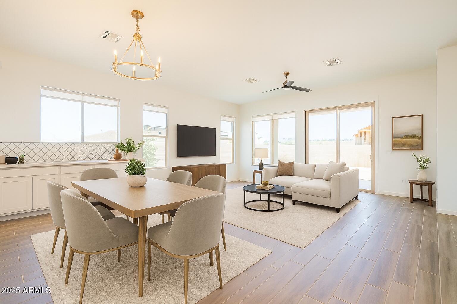 11228 E UNITY Avenue