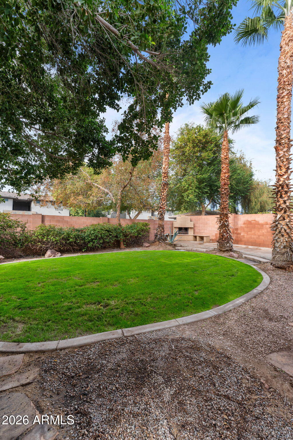 20220 N 9th Street N