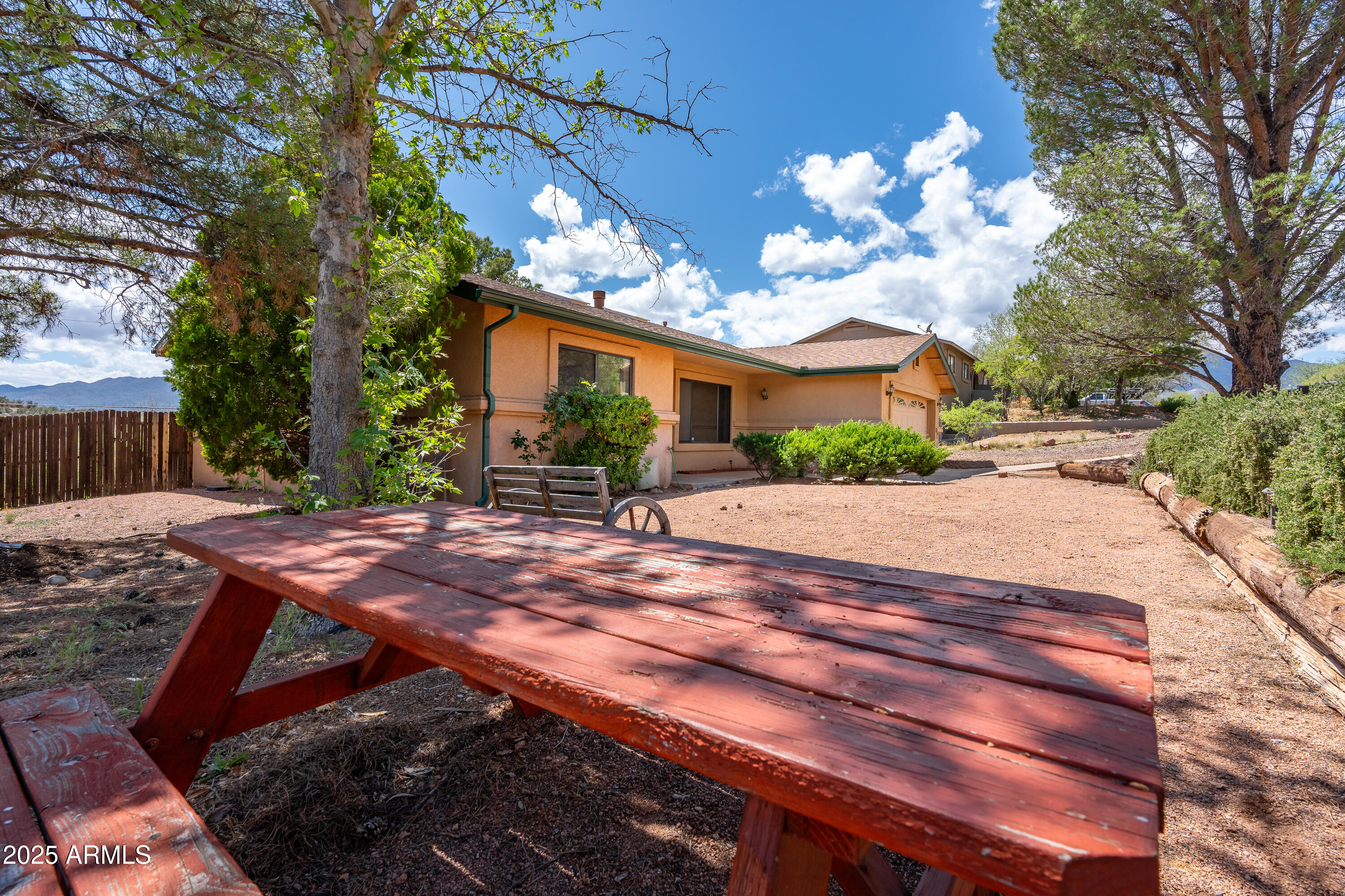 Cottonwood, Arizona 86326, United States, 3 Bedrooms Bedrooms, ,2 BathroomsBathrooms,Residential,Pending,182921