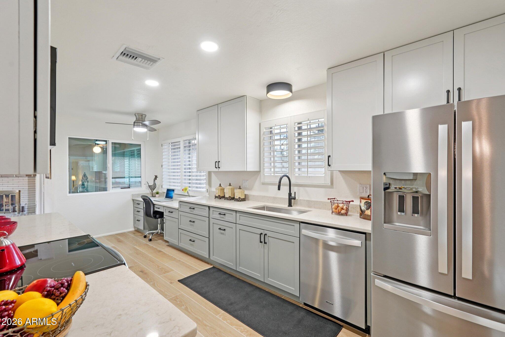 10115 W CHERYL Drive