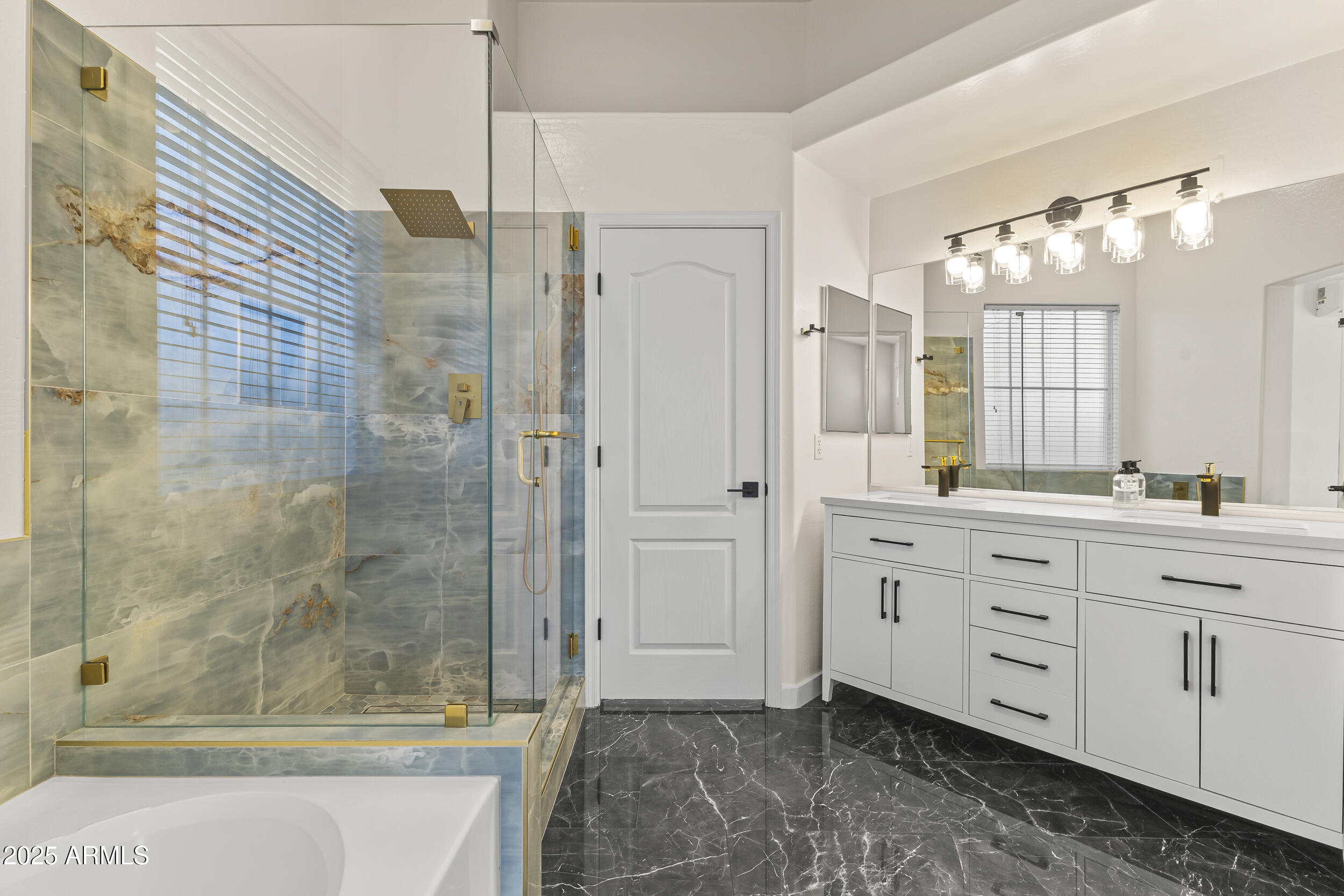 3940 E MINTON Street