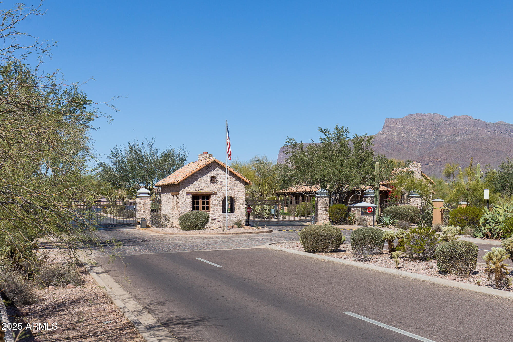 Superstition Mountain - Residential