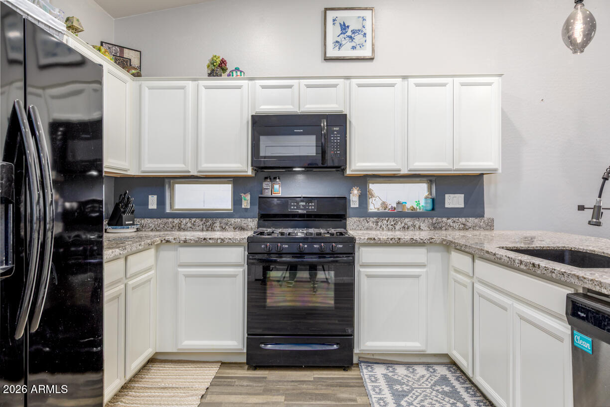 12442 W MYRTLE Court