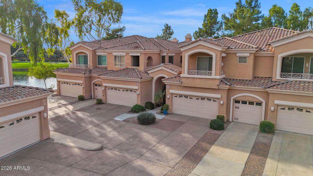 Photo of 3800 S Cantabria Circle #1004, Chandler, AZ 85248 (MLS # 6965488)