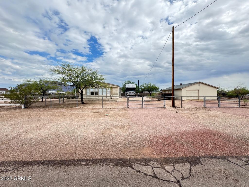 Photo of 1835 E 20th Avenue, Apache Junction, AZ 85119 (MLS # 6935125)