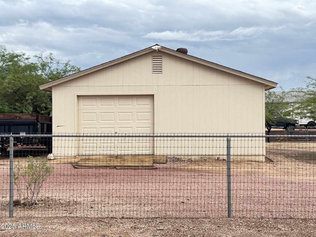 Photo of 1835 E 20th Avenue, Apache Junction, AZ 85119 (MLS # 6935125)