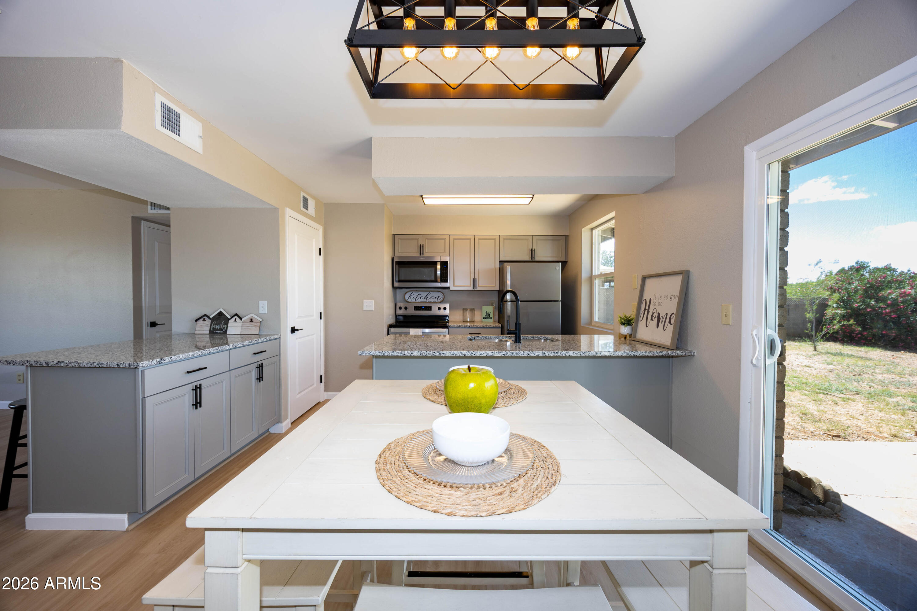 MONTEBELLO - Residential