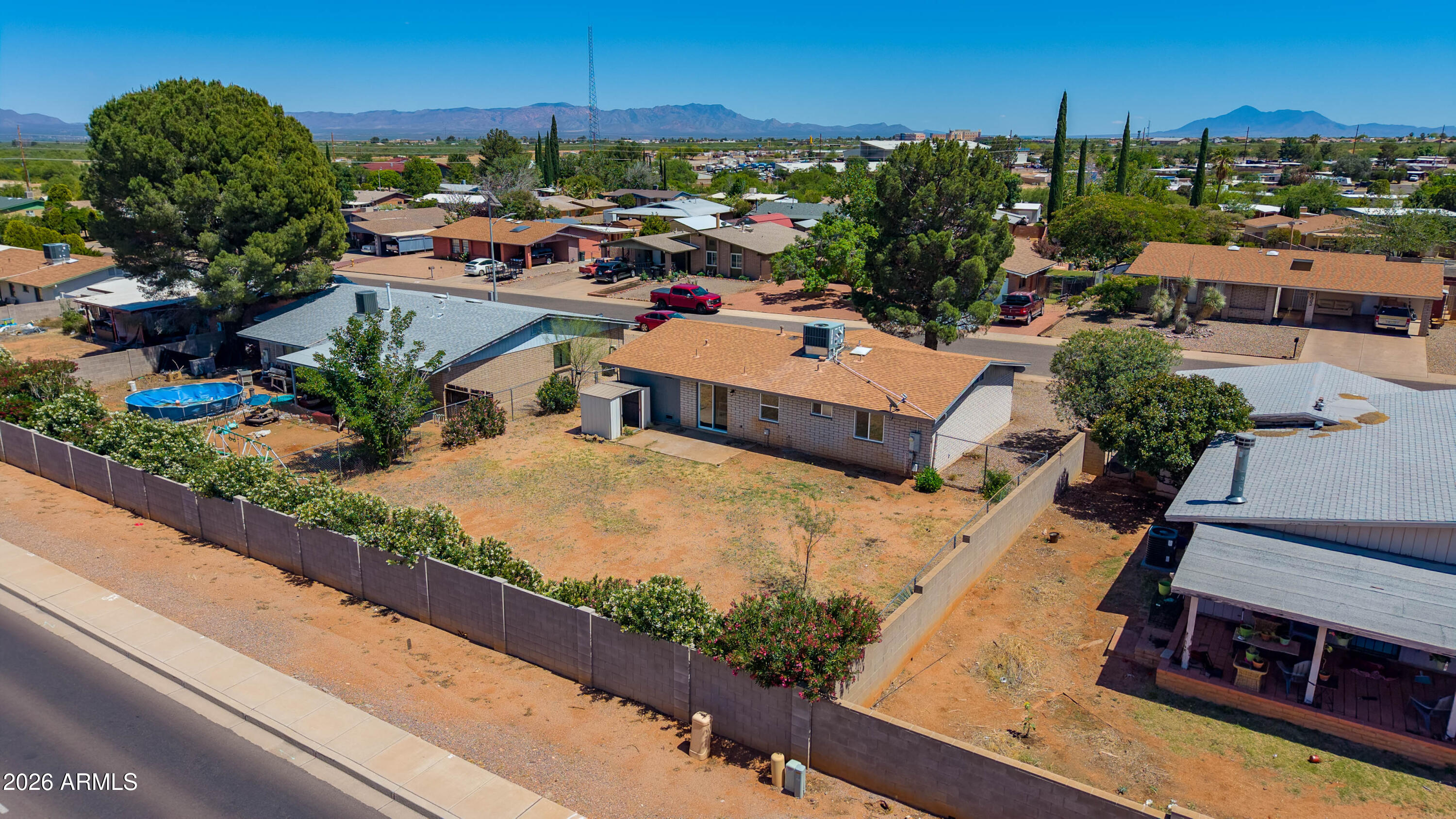 MONTEBELLO - Residential