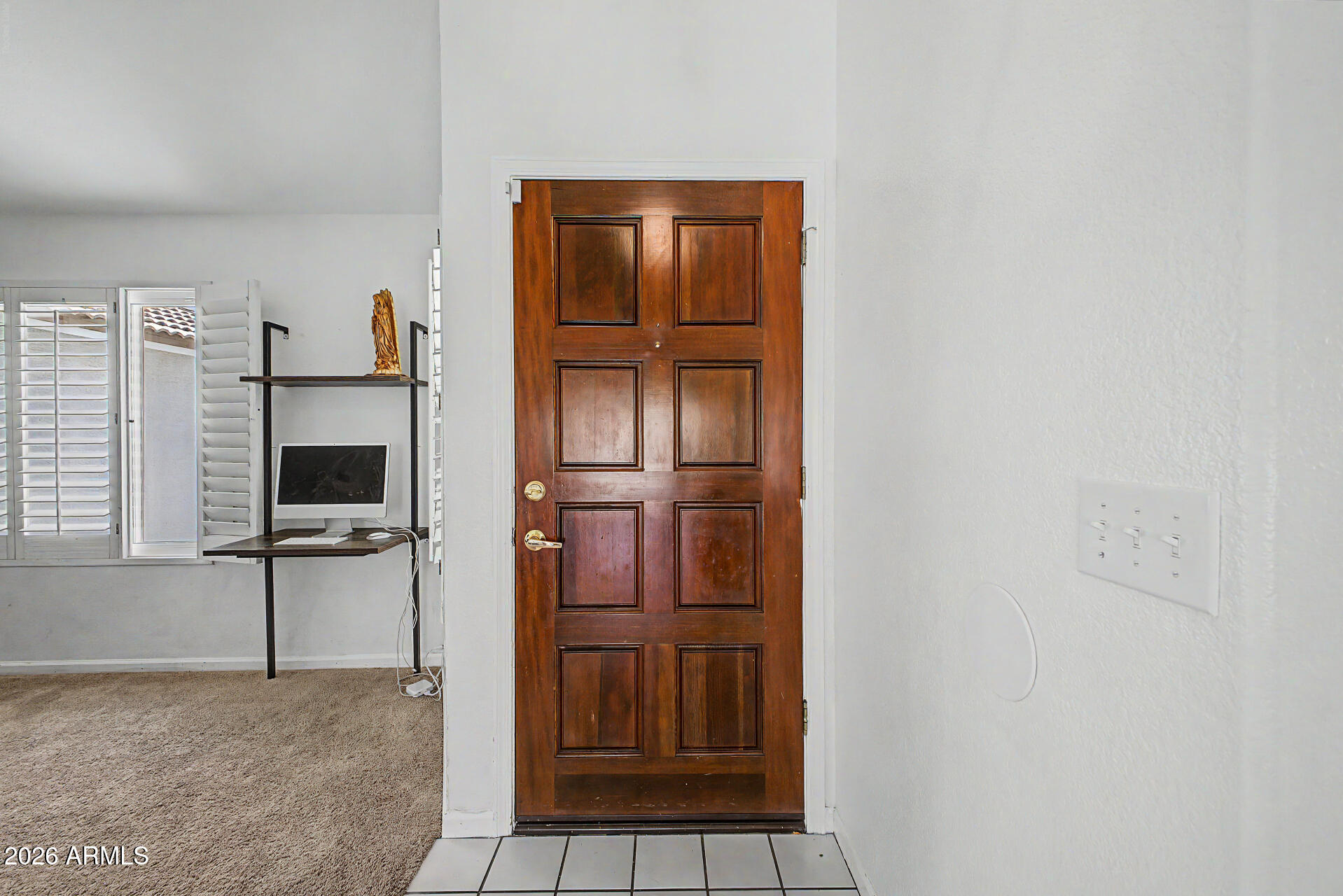 7526 W CORRINE Drive