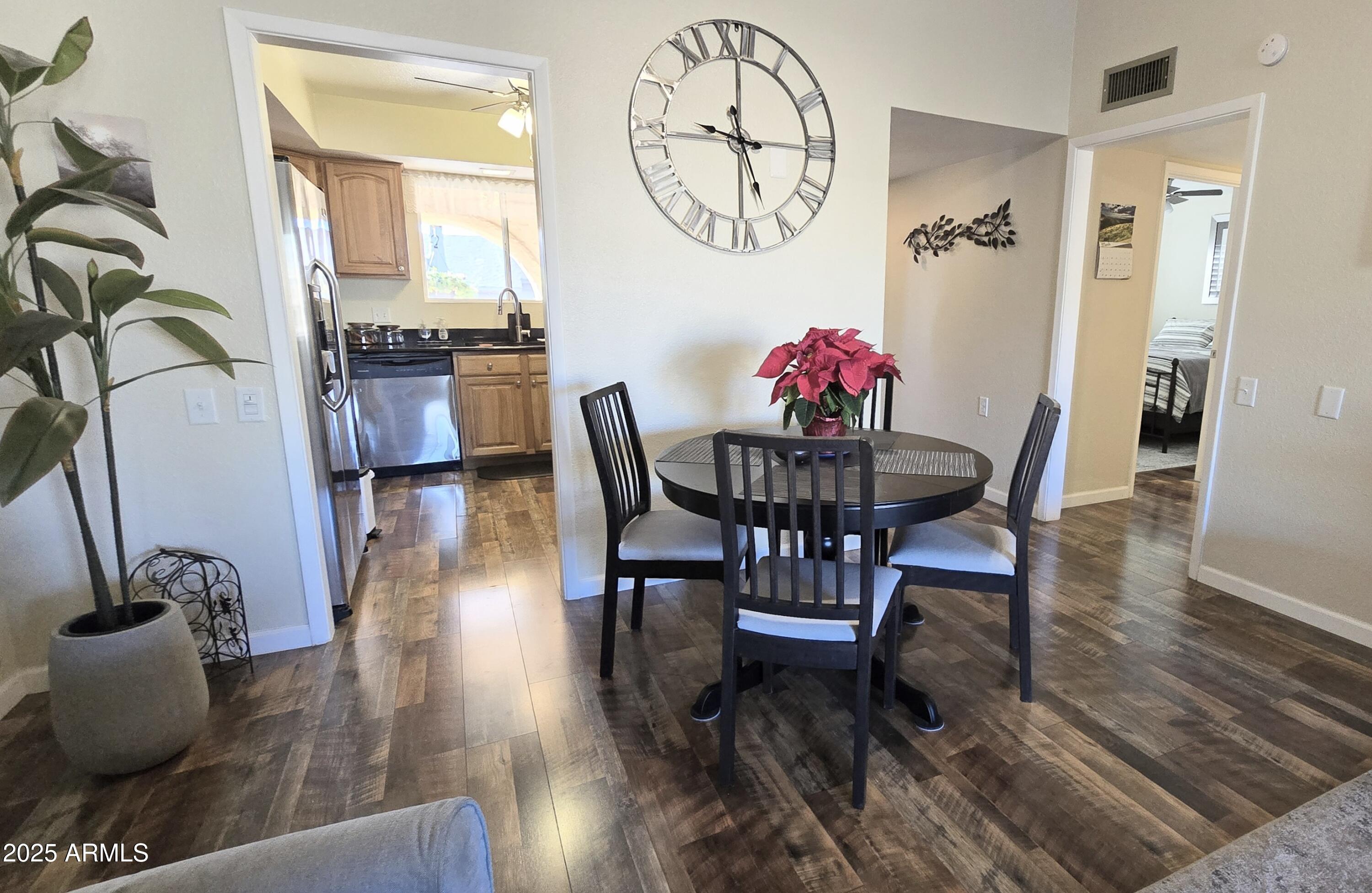 1040 LEISURE WORLD --