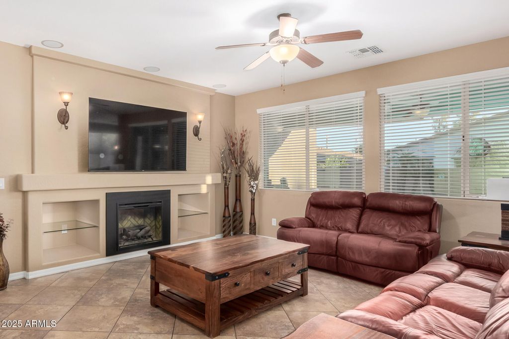 Photo of 2743 E Narrowleaf Drive, Gilbert, AZ 85298 (MLS # 6913924)