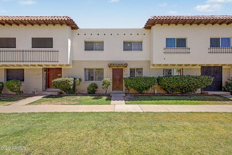 Photo of 2046 W Hazelwood Parkway, Phoenix, AZ 85015 (MLS # 7050661)