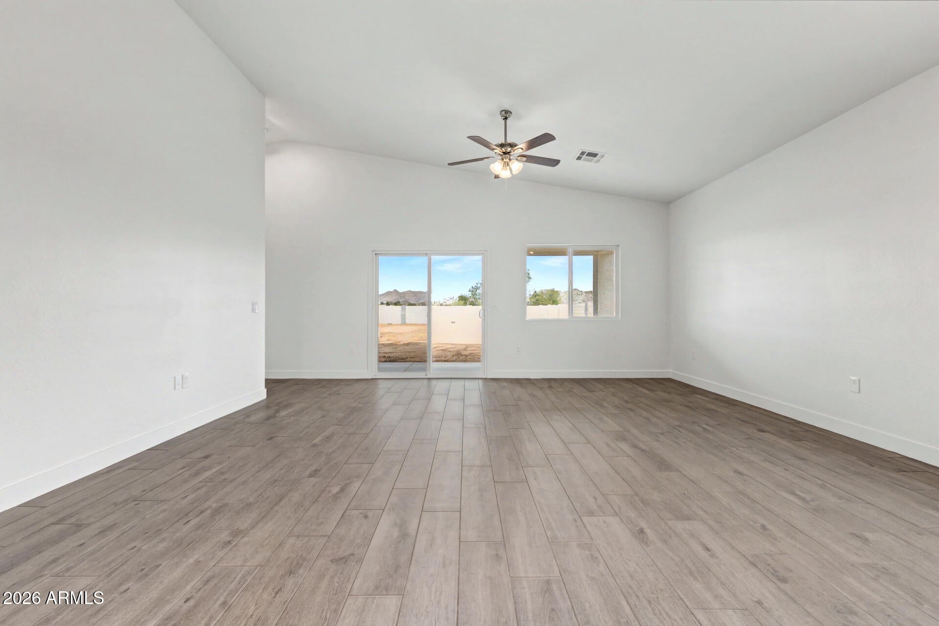 9745 W APPALOOSA Trail