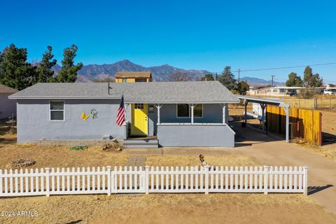 10226 S SANDSTONE Drive Hereford AZ 85615