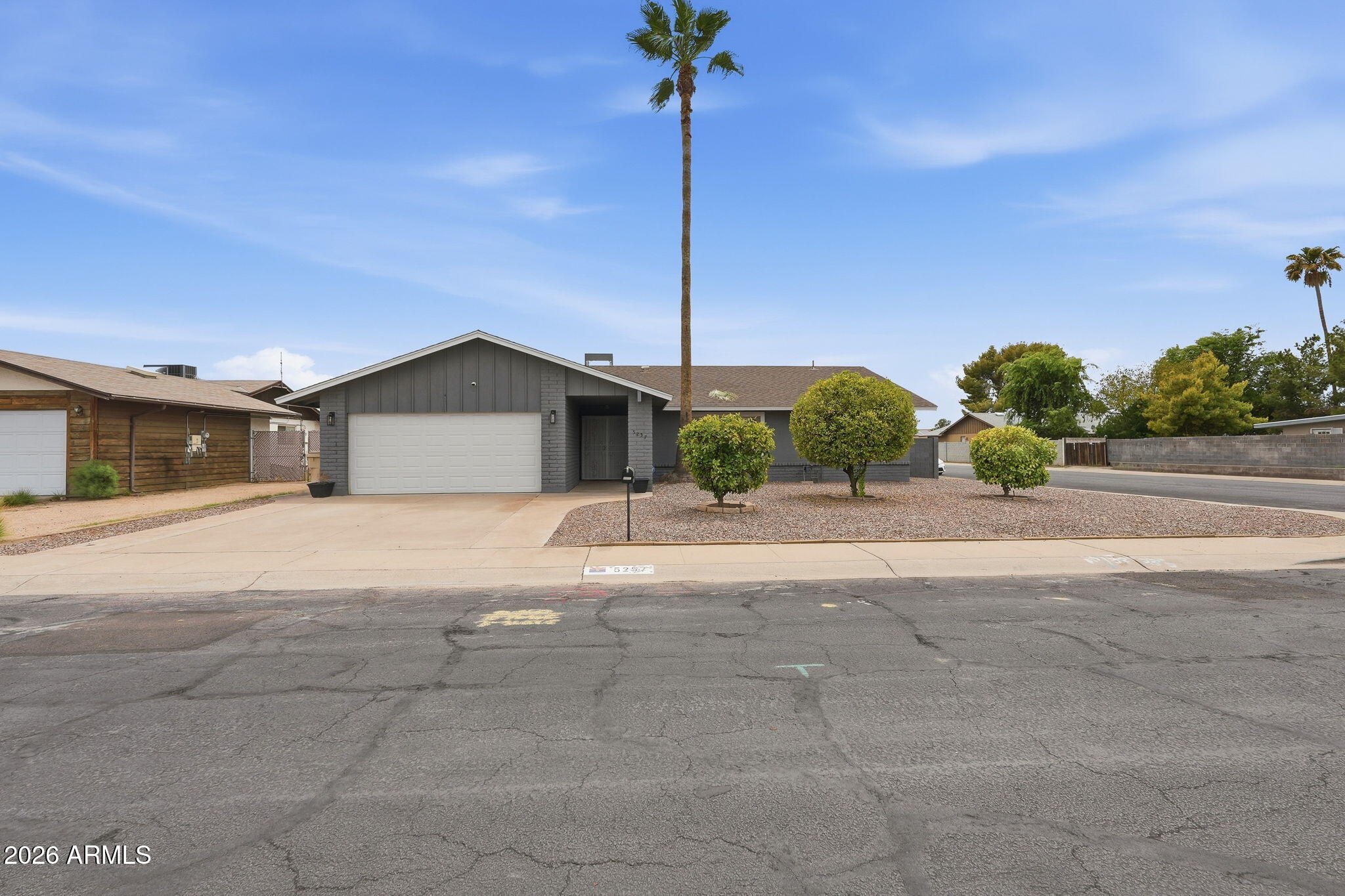 5257 W ACAPULCO Lane